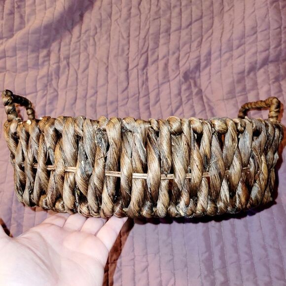 3  Woven stackable baskets. - Picture 5 of 15